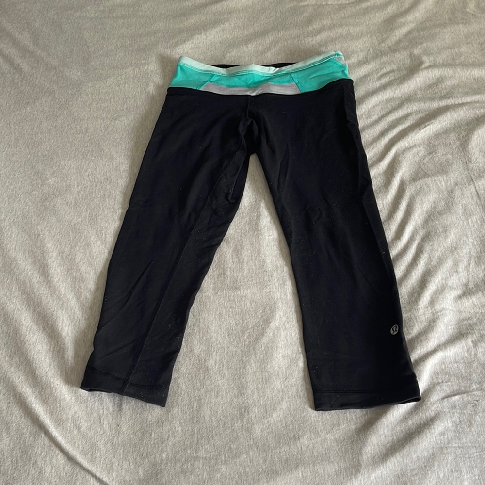 Lululemon crops